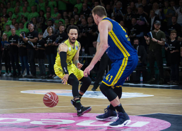 在同法国队 在同法国队