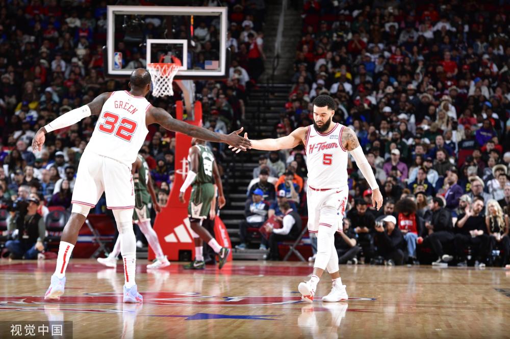 尔茨的这一 尔茨的这一